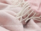 Однотонный шерстяной плед Biederlack Bocasa Doubleface rose-ecru 130х170 3