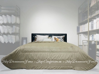Бархатное покрывало Blumarine Blu Velvet 270х270 бежевое